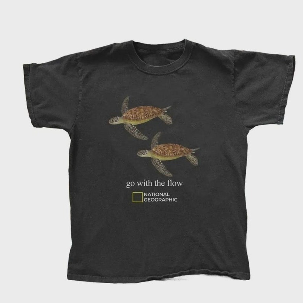 Retro National Geographic Seat Turtle _go With The Flow_ Re T-Shirt